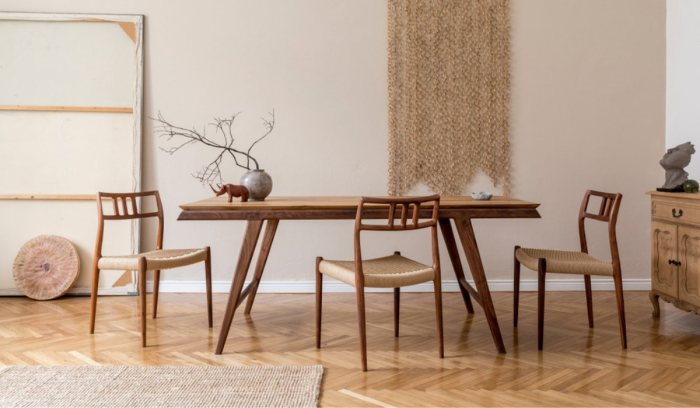 Minimalist dining table decor