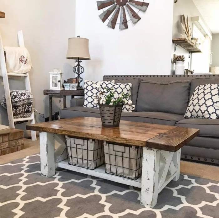 Farmhouse decor coffee table