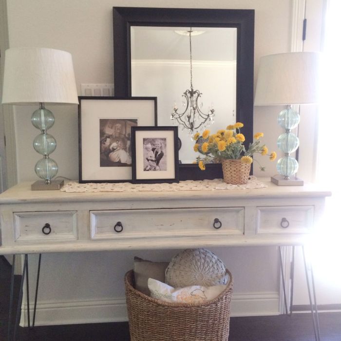 Decor ideas for sofa table