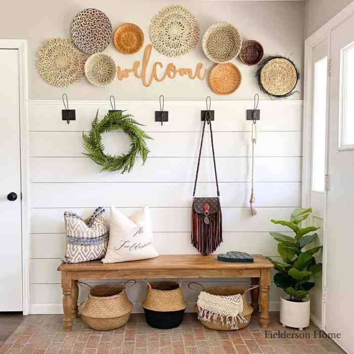 Entryway wall decor ideas