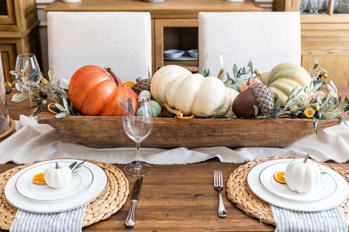 Fall dining room table decor