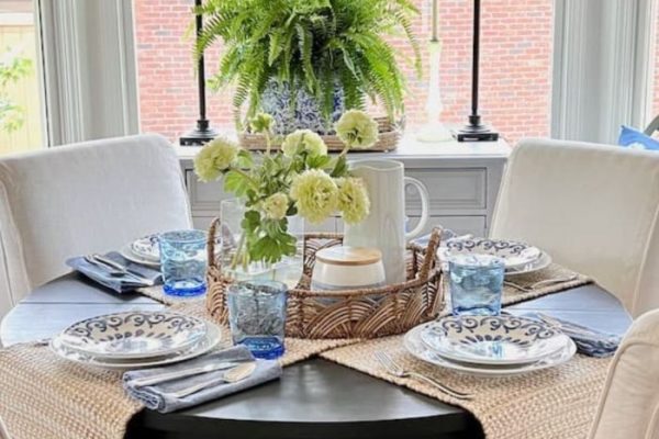 Round side table decor ideas