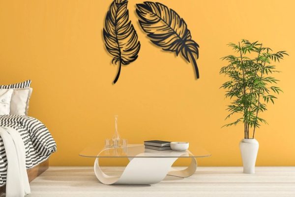 Metal feather wall decor