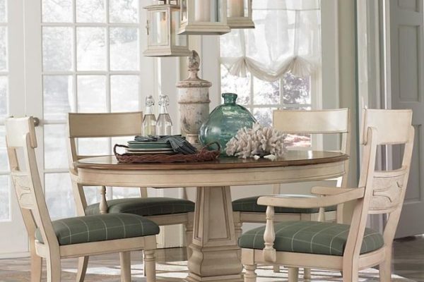 Round glass dining table decor ideas