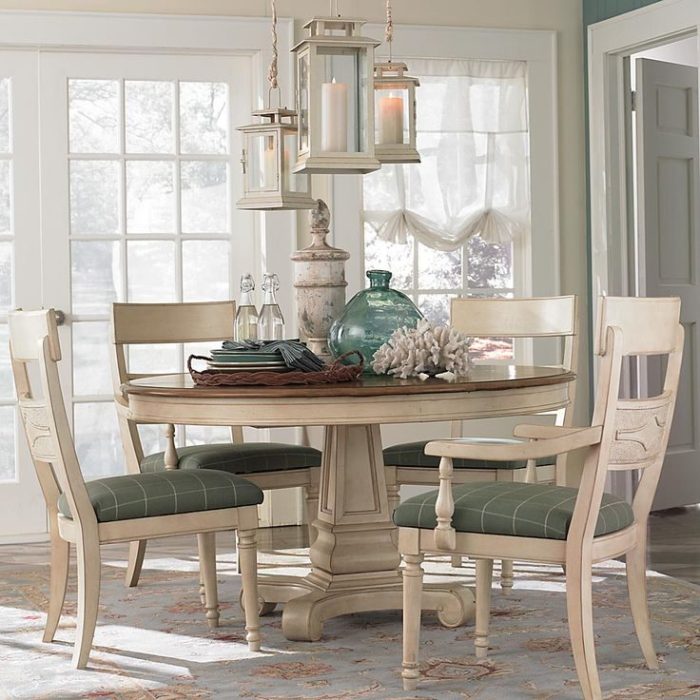 Round glass dining table decor ideas